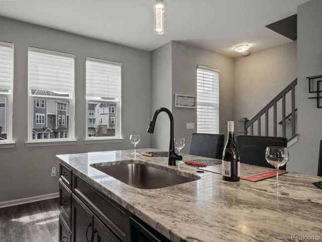 UNIT-41 - 2500 Normandy Rd, Condo with 2 bedrooms, 3 bathrooms and null parking in Royal Oak MI | Image 5