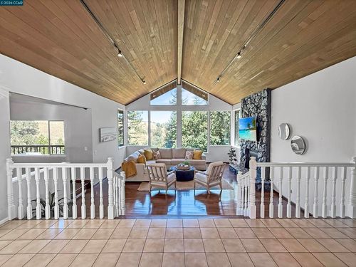 130 Hillcroft Way, Walnut Creek, CA, 94597-3910 | Card Image