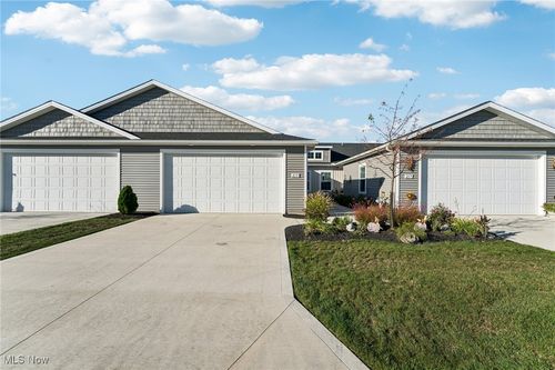 215 Silver Spring Cir, Elyria, OH, 44035-4408 | Card Image