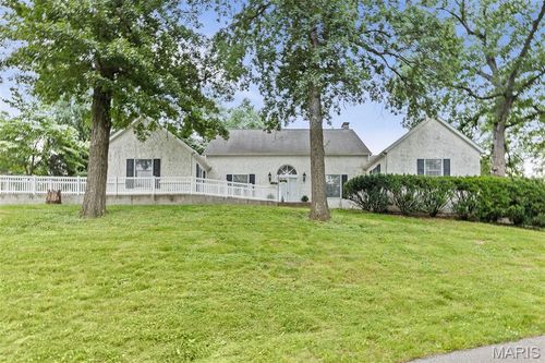 110 Fullerton Rd, Swansea, IL, 62226-2902 | Card Image