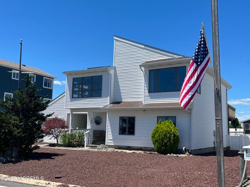 102 Jeanne Dr, Manahawkin, NJ, 08050-3625 | Card Image