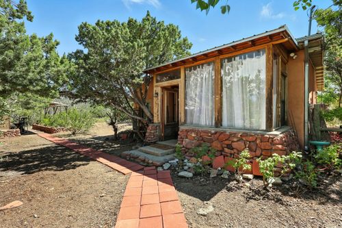 52 Camino Del Oso, Placitas, NM, 87043-9342 | Card Image