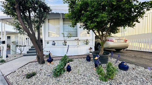95-14352 Beach, Westminster, CA, 92683 | Card Image