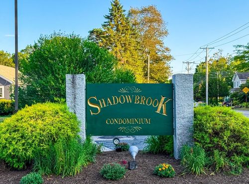 apt-24-10 Shadowbrook Ln, Milford, MA, 01757-1132 | Card Image