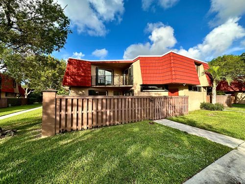 apt-d-8081 Severn Dr, Boca Raton, FL, 33433-8533 | Card Image