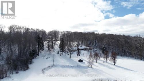 14519 Elginfield Rd, Lucan, ON, N0M2J0 | Card Image