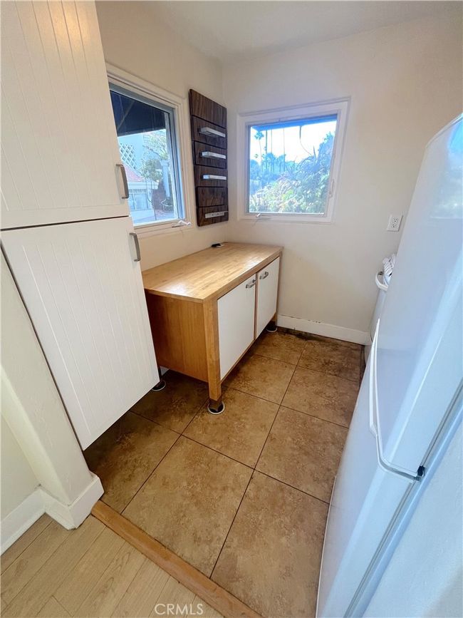 APT-5 - 212 N Coast Hwy, Condo with 1 bedrooms, 1 bathrooms and null parking in Laguna Beach CA | Image 9