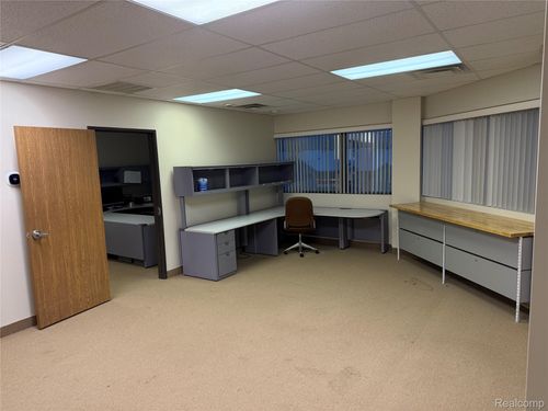ste-204-14165 N Fenton Rd, FENTON, MI, 48430-1186 | Card Image