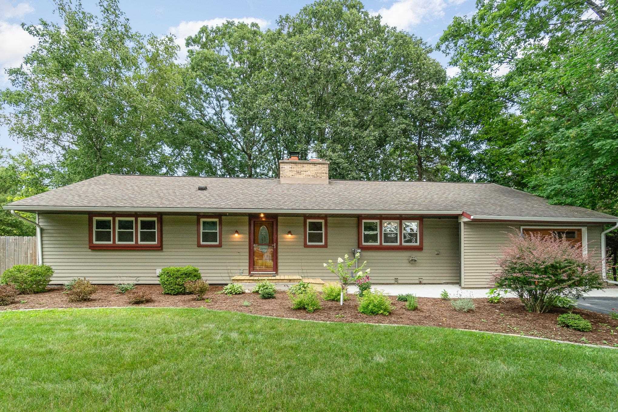 Hillcrest Rd, Midland, MI 48640