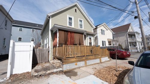 35 Nebraska St, Providence, RI, 02905-1509 | Card Image