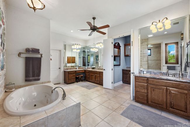 178 Night Sky, House other with 3 bedrooms, 4 bathrooms and null parking in Spring Branch TX | Image 17