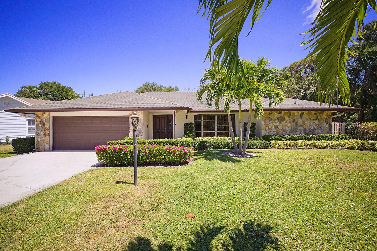 Bordeaux Ct, West Palm Beach, FL 33410