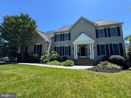 59 Simmons Ln, Severna Park, MD, 21146-1911 | Card Image
