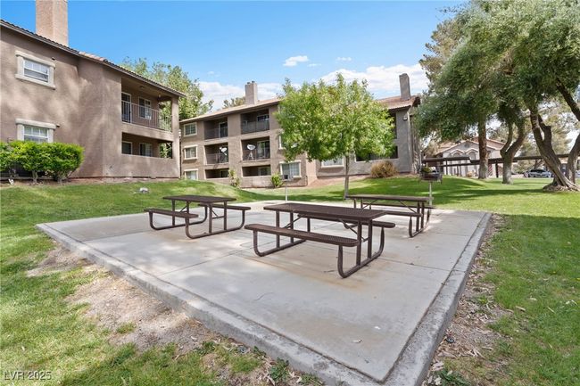 2061 - 2750 S Durango Dr, Condo with 3 bedrooms, 2 bathrooms and null parking in Las Vegas NV | Image 23