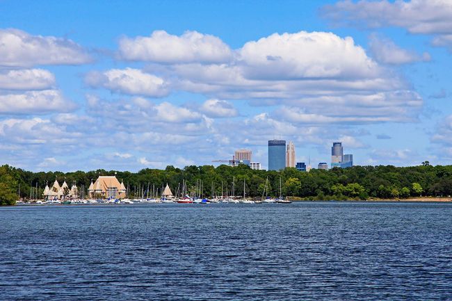 Stroll around beautiful Minneapolis lakes. | Image 36