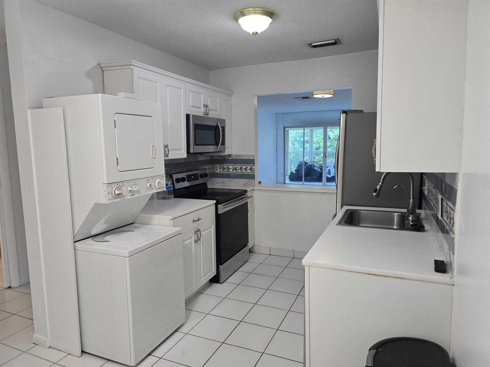 Residential Lease in Delray Beach 5