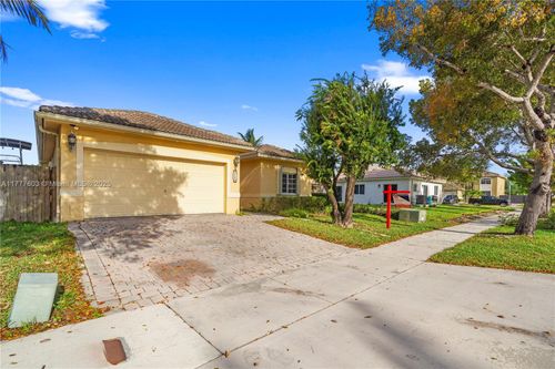 20868 Sw 89th Path, Cutler Bay, FL, 33189-7374 | Card Image
