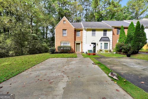 2813 New South Dr, Marietta, GA, 30066-5464 | Card Image