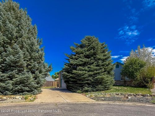 100 Juniper Ln, Battlement Mesa, CO, 81635-9528 | Card Image