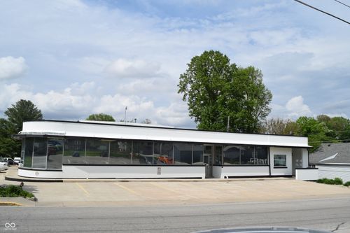 150 W Clinton St, Danville, IN, 46122-2504 | Card Image