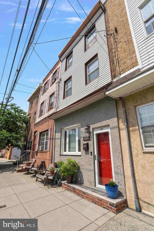1432 S 2nd St, PHILADELPHIA, PA, 19147-6104 | Card Image