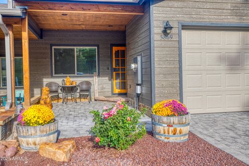 5869 Saturn Dr, Lakeside, AZ, 85929-5096 | Card Image