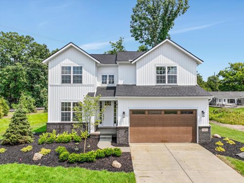 667 Allegheny Dr, South Lyon, MI, 48178-8202 | Card Image