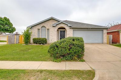 2301 Kelton Street, House other with 4 bedrooms, 2 bathrooms and null parking in Fort Worth TX | Image 1