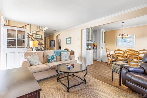 1064 Isabella Ave, Coronado, CA, 92118-2820 | Card Image