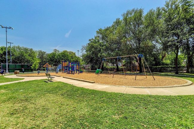 HALBERT PARK. 523 East 23rd Street is walkable to Halbert Park, one of several parks dotted around the neighborhood. | Image 43