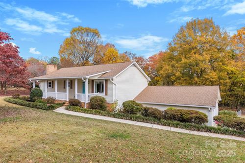 147 Sundown Rd, Mooresville, NC, 28117-9168 | Card Image