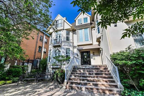 ph4-539 Jarvis St, Toronto, ON, M4Y2H7 | Card Image
