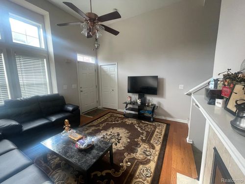 22264 Abbey Ln, Dearborn, MI, 48124-2242 | Card Image