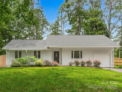 24 Ashcroft Rd, Arden, NC, 28704-3212 | Card Image