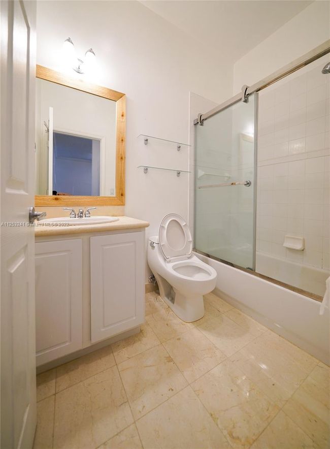 UNIT-35 - 545 Sw 18 Th Ave, Townhouse with 3 bedrooms, 3 bathrooms and null parking in Fort Lauderdale FL | Image 43