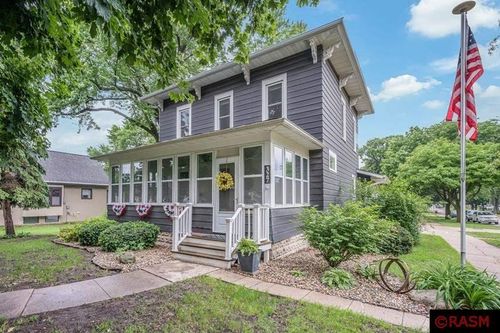 327 N Main St, Blue Earth, MN, 56013-1941 | Card Image