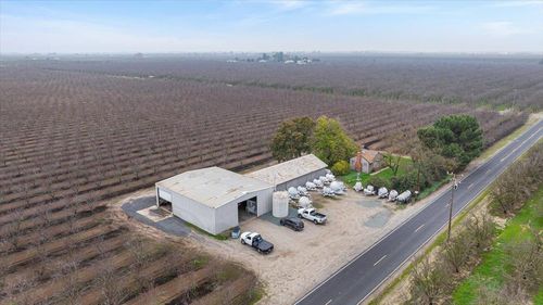 20339 Sexton Rd, Escalon, CA, 95320-9715 | Card Image