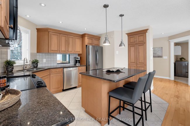 1 - 16 Zimmerman Dr, Condo with 3 bedrooms, 4 bathrooms and 2 parking in Caledon ON | Image 11