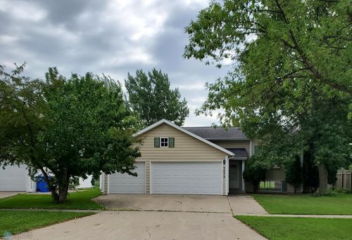 3474 18th St S, Fargo, ND, 58104-6533 | Card Image