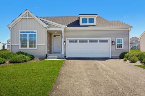 1545 N Stone Ridge Drive, Lake Geneva, WI, 53147 | Card Image