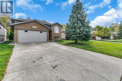 3665 Shinglecreek Crt, House other with 4 bedrooms, 2 bathrooms and null parking in Windsor ON | Image 2