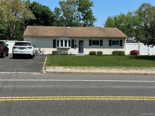 161 Hawkins Rd, Centereach, NY, 11720-1801 | Card Image