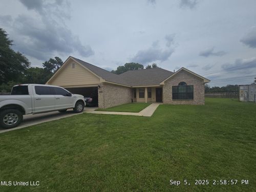 135 Baird Ave, Indianola, MS, 38751-2921 | Card Image