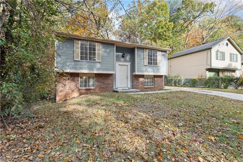 2116 Scarbrough Rd, STONE MOUNTAIN, GA, 30088-4328 | Card Image