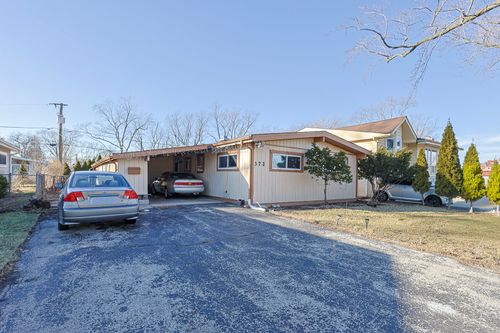 372 Nancy Ln, Wheeling, IL, 60090-4836 | Card Image