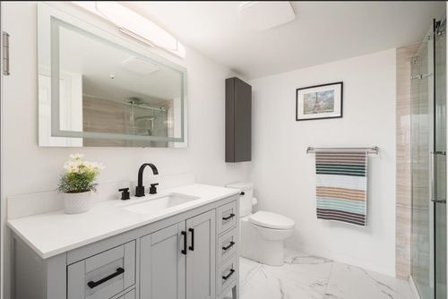 1402-13383 108 Ave, Surrey, BC, V3T5T6 | Card Image