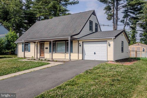 32 Haskell Ln, Willingboro, NJ, 08046-1738 | Card Image