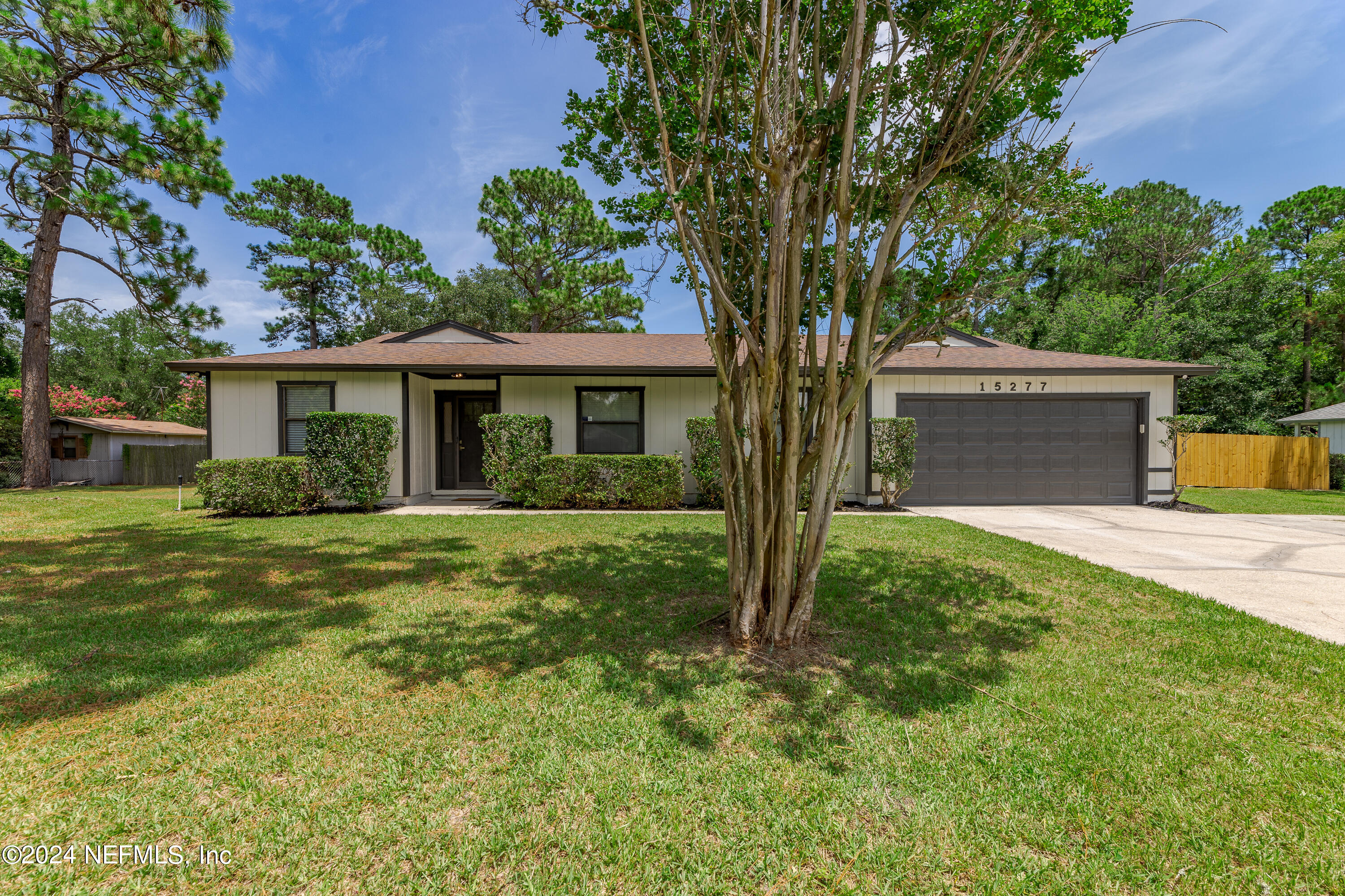 Landmark Cir, Jacksonville, FL 32226