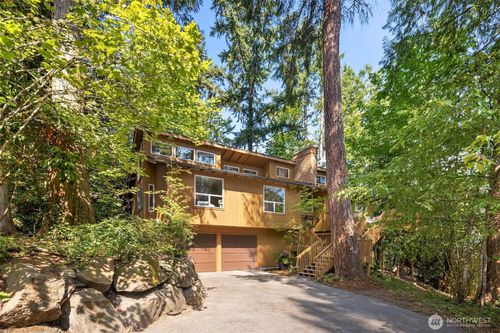 2215 W Lake Sammamish Pkwy Ne, Redmond, WA, 98052-6008 | Card Image