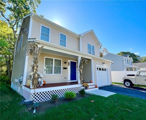 100 Brentwood Ave, Warwick, RI, 02886-3448 | Card Image